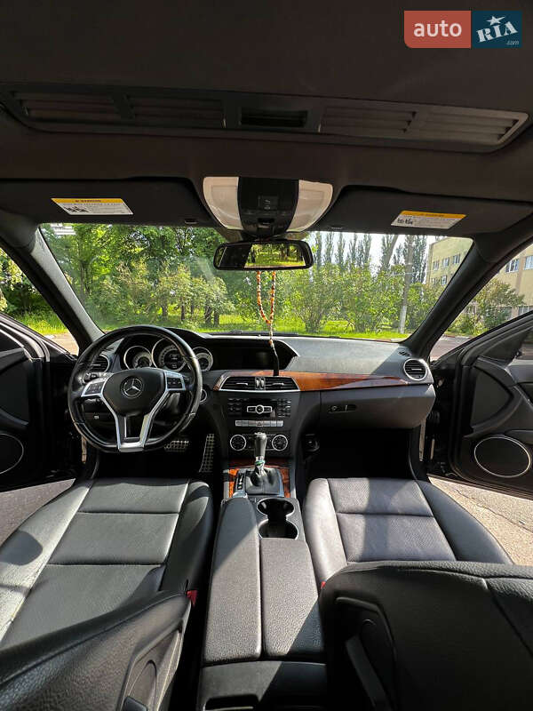 Седан Mercedes-Benz C-Class 2013 в Бучі