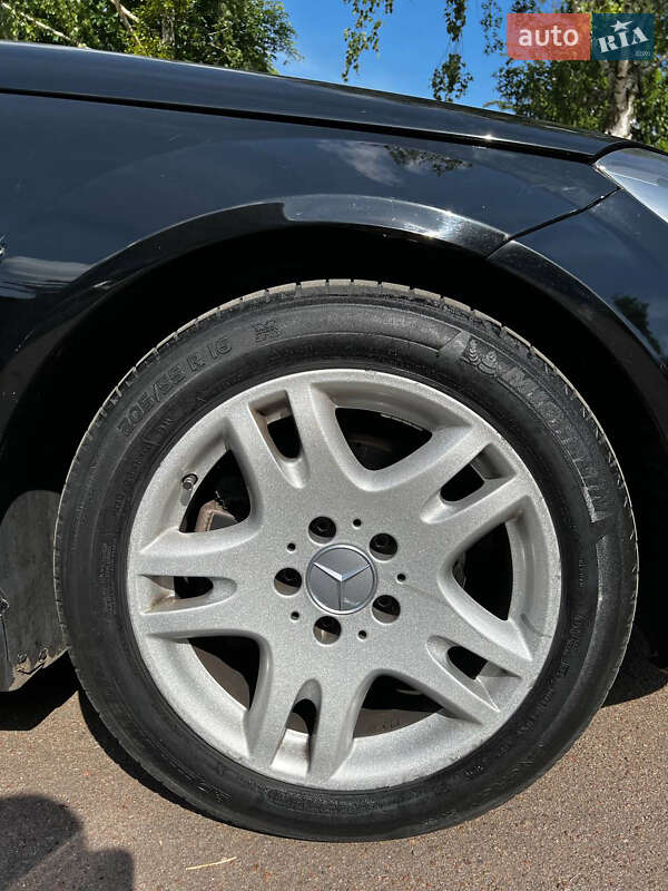 Седан Mercedes-Benz C-Class 2013 в Бучі