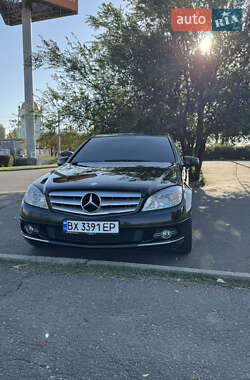 Седан Mercedes-Benz C-Class 2008 в Кривом Роге