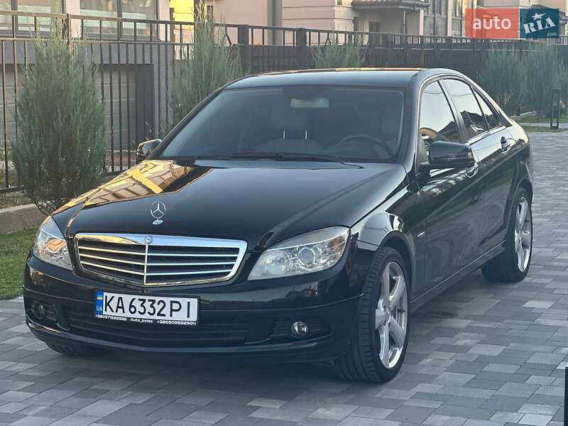 Mercedes-Benz C-Class 2010
