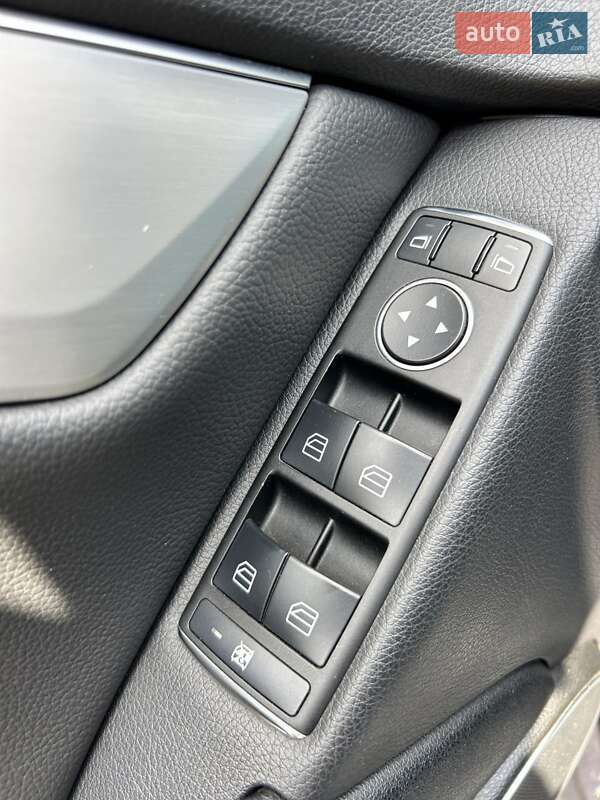 Универсал Mercedes-Benz C-Class 2012 в Сумах