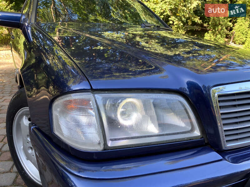 Универсал Mercedes-Benz C-Class 2000 в Дрогобыче