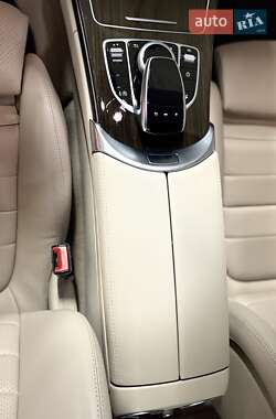 Купе Mercedes-Benz C-Class 2016 в 
