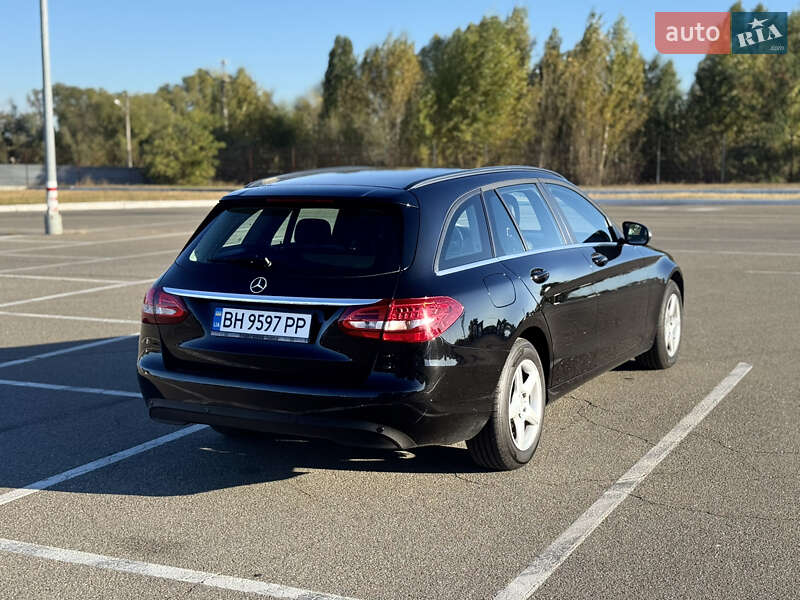 Універсал Mercedes-Benz C-Class 2015 в Києві