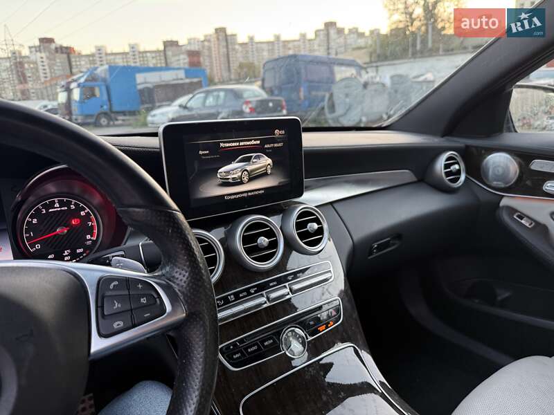 Седан Mercedes-Benz C-Class 2015 в Киеве