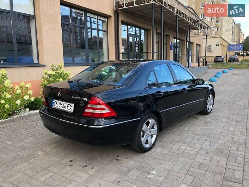 Седан Mercedes-Benz C-Class 2006 в Черновцах