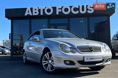 Купе Mercedes-Benz C-Class 2004 в Киеве