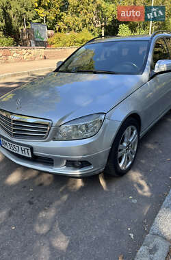 Універсал Mercedes-Benz C-Class 2008 в Житомирі
