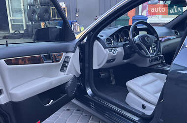 Седан Mercedes-Benz C-Class 2012 в 