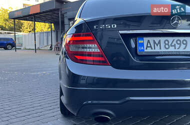 Седан Mercedes-Benz C-Class 2012 в 
