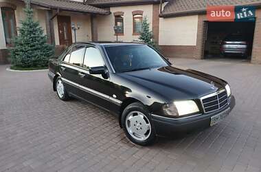 Седан Mercedes-Benz C-Class 1995 в Ахтырке