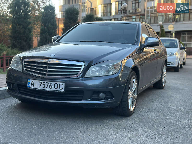 Седан Mercedes-Benz C-Class 2007 в Киеве