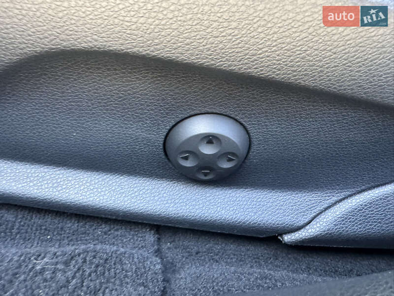 Седан Mercedes-Benz C-Class 2016 в Киеве