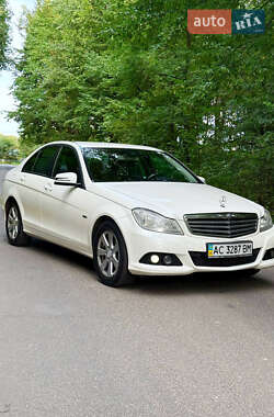 Седан Mercedes-Benz C-Class 2011 в Луцке