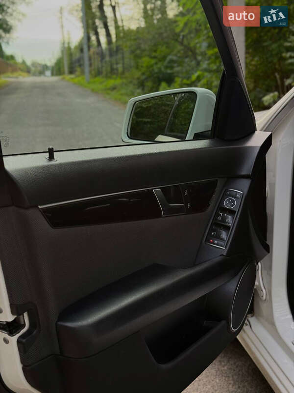 Седан Mercedes-Benz C-Class 2011 в Луцьку