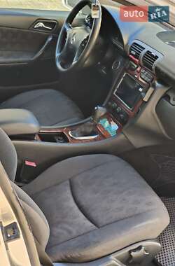 Седан Mercedes-Benz C-Class 2001 в 