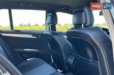 Универсал Mercedes-Benz C-Class 2014 в 