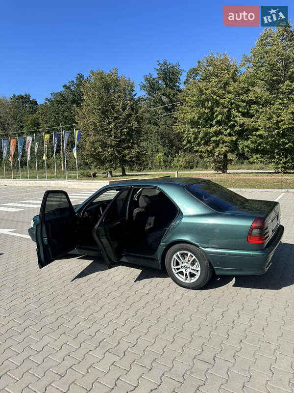 Седан Mercedes-Benz C-Class 1998 в Виннице фото 79 Седан Mercedes-Benz C-Class 1998 в Виннице