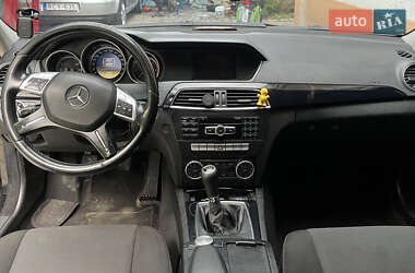 Универсал Mercedes-Benz C-Class 2011 в 