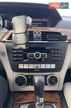 Седан Mercedes-Benz C-Class 2011 в 
