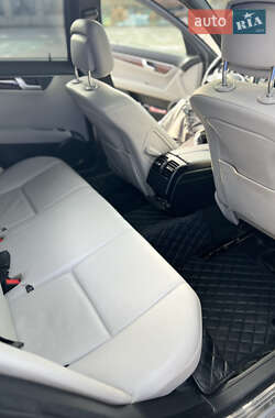 Седан Mercedes-Benz C-Class 2011 в 