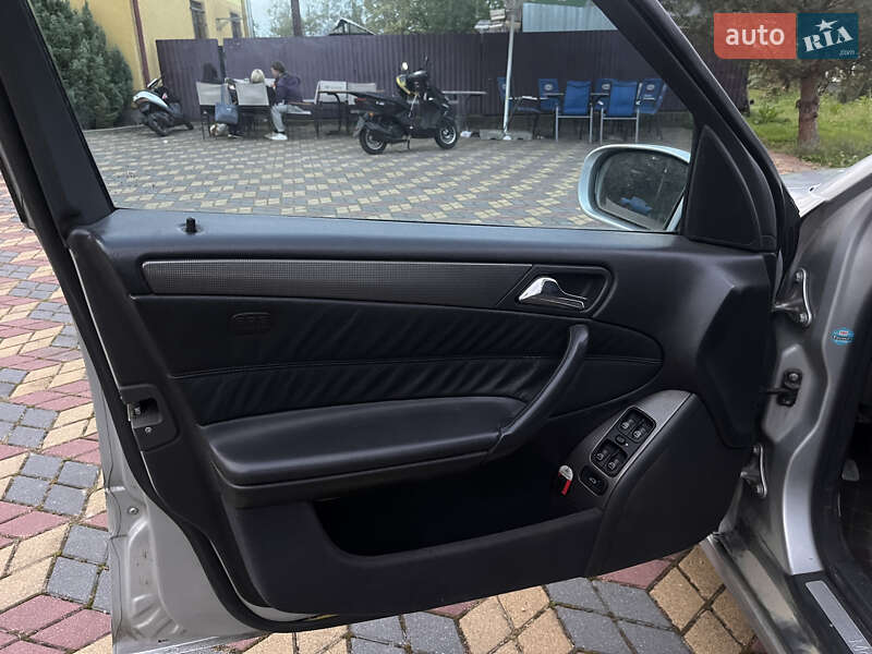 Седан Mercedes-Benz C-Class 2000 в Болехове