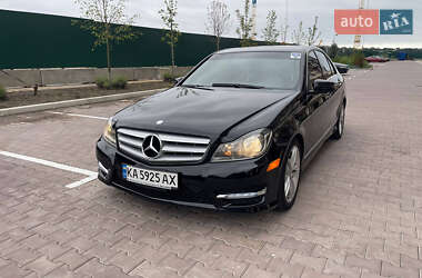 Седан Mercedes-Benz C-Class 2011 в 