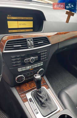 Седан Mercedes-Benz C-Class 2011 в 