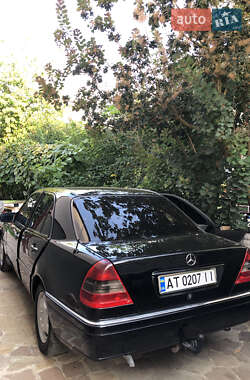 Седан Mercedes-Benz C-Class 1995 в 