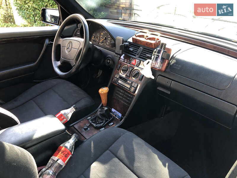 Седан Mercedes-Benz C-Class 1995 в Ивано-Франковске