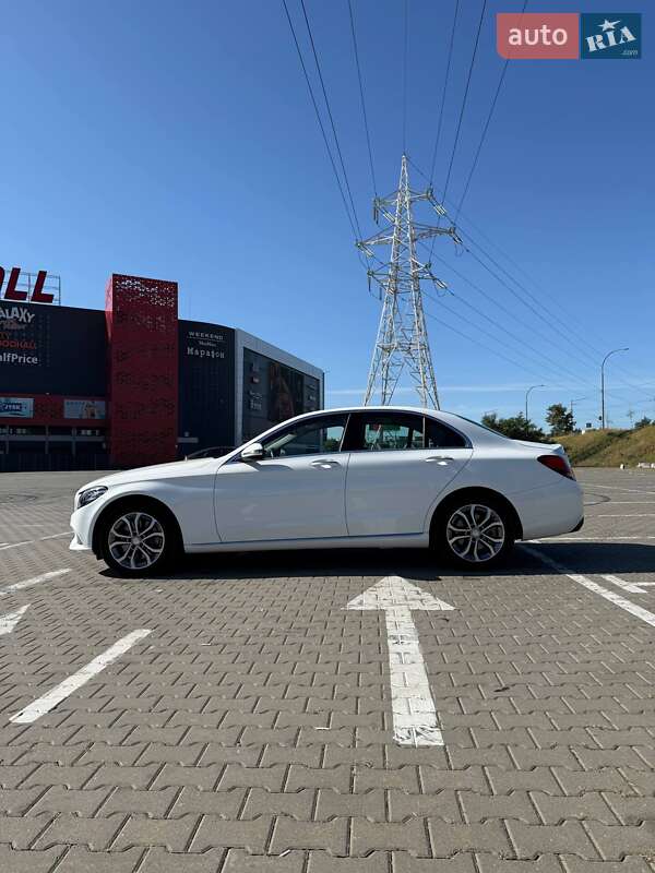 Седан Mercedes-Benz C-Class 2016 в Киеве
