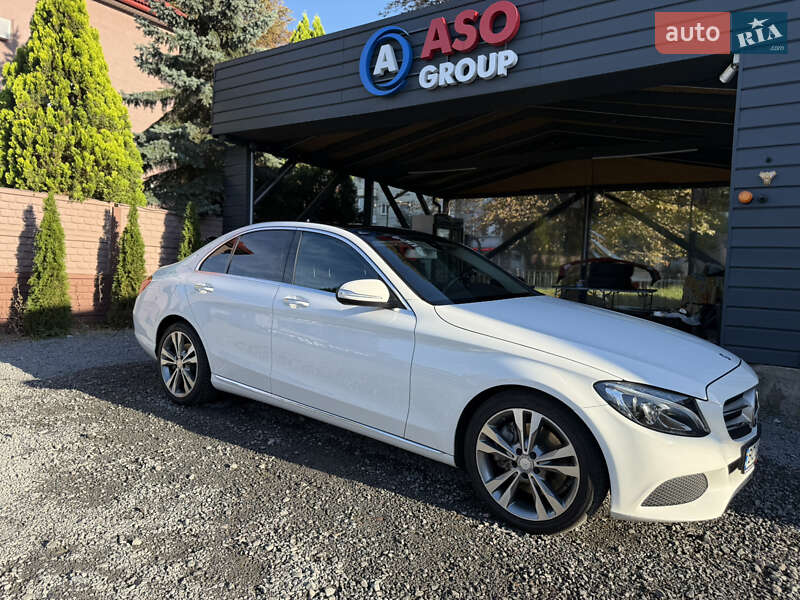 Седан Mercedes-Benz C-Class 2015 в Львове