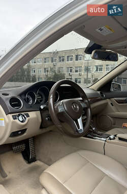 Седан Mercedes-Benz C-Class 2013 в 