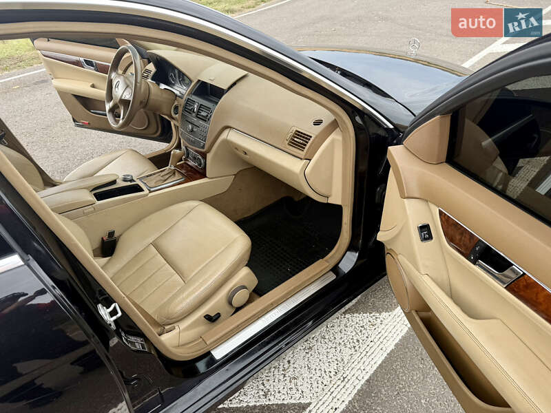 Седан Mercedes-Benz C-Class 2008 в Ніжині фото 4 Седан Mercedes-Benz C-Class 2008 в Ніжині