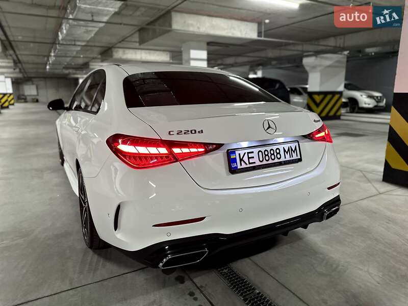 Седан Mercedes-Benz C-Class 2022 в Днепре
