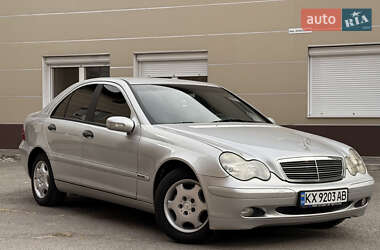 Седан Mercedes-Benz C-Class 2001 в Харькове