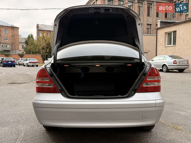 Седан Mercedes-Benz C-Class 2001 в Харкові