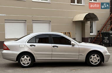 Седан Mercedes-Benz C-Class 2001 в 
