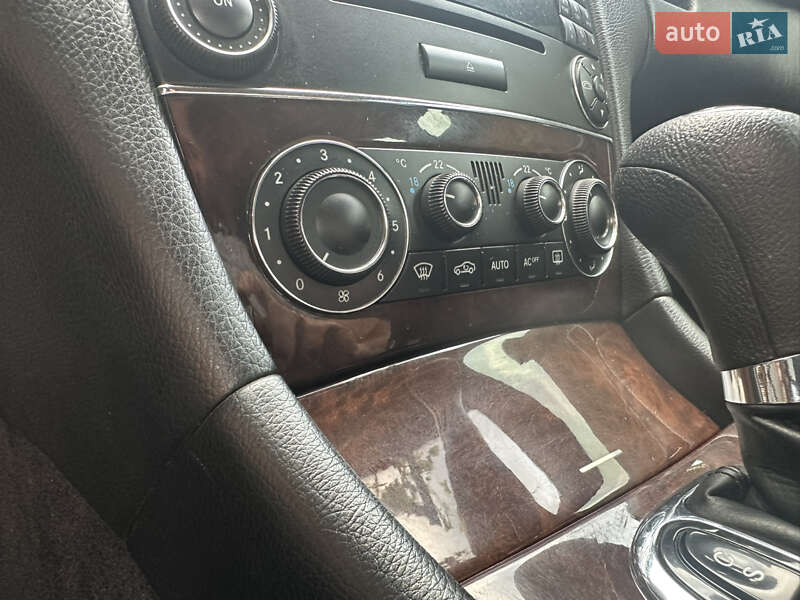 Седан Mercedes-Benz C-Class 2004 в Запоріжжі