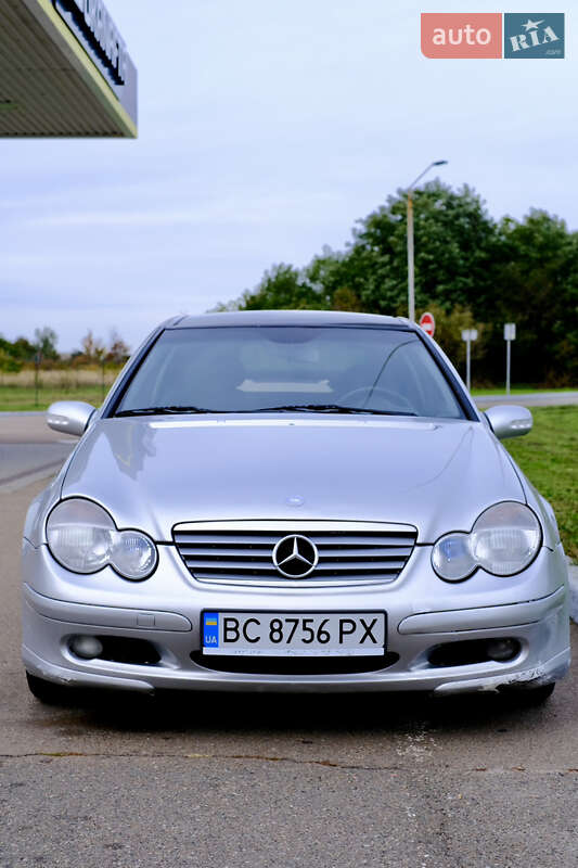 Купе Mercedes-Benz C-Class 2003 в Киеве