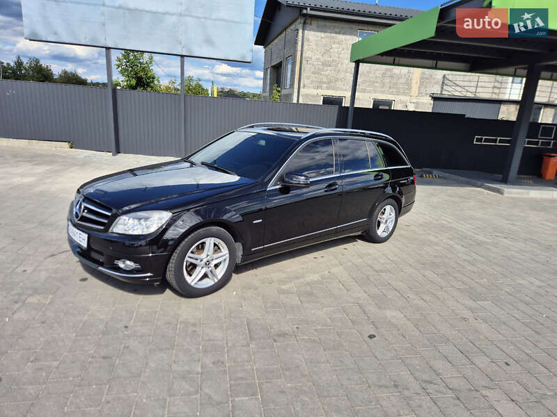 Універсал Mercedes-Benz C-Class 2008 в Кам'янець-Подільському