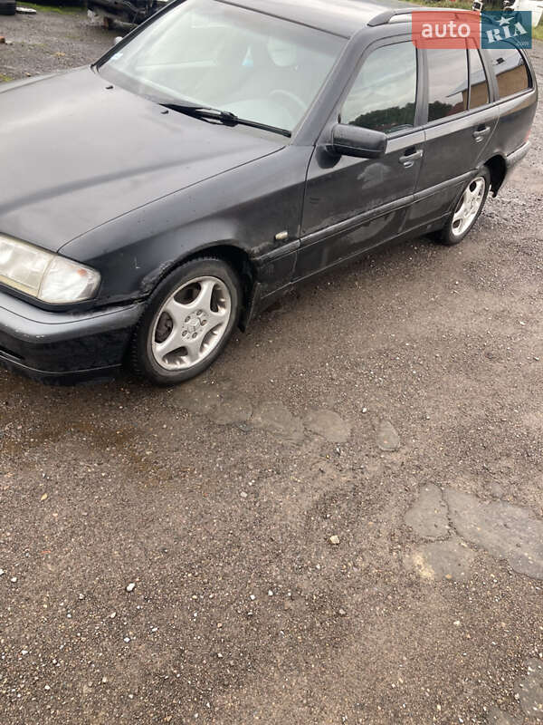 Універсал Mercedes-Benz C-Class 2000 в Бориславі