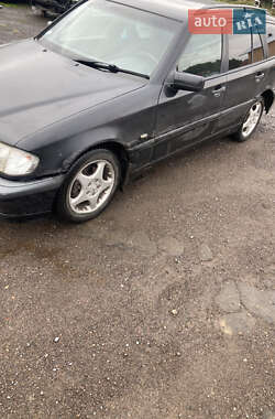 Універсал Mercedes-Benz C-Class 2000 в 