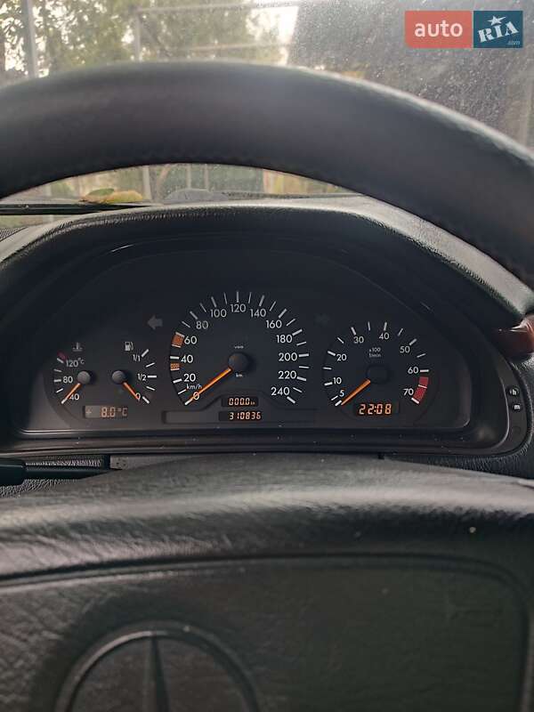 Седан Mercedes-Benz C-Class 1999 в Днепре