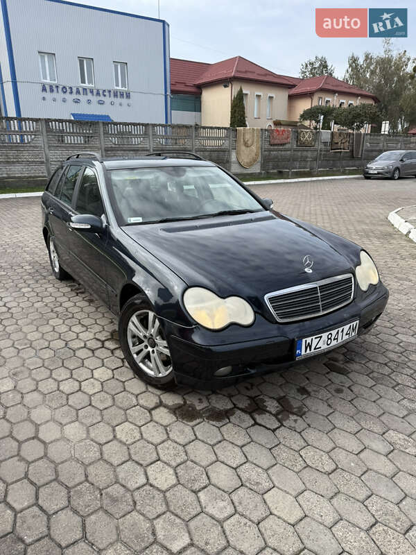 Универсал Mercedes-Benz C-Class 2004 в Костополе