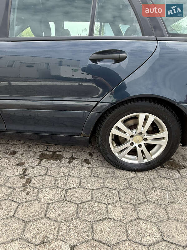 Универсал Mercedes-Benz C-Class 2004 в Костополе