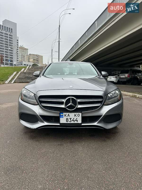 Седан Mercedes-Benz C-Class 2015 в Киеве