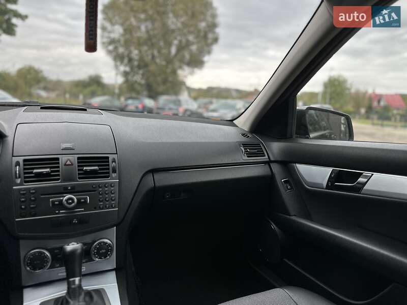 Универсал Mercedes-Benz C-Class 2012 в Ивано-Франковске