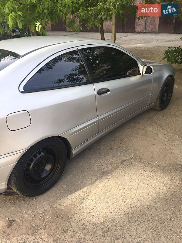 Купе Mercedes-Benz C-Class 2001 в Ивано-Франковске