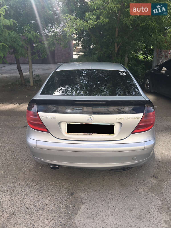 Купе Mercedes-Benz C-Class 2001 в Ивано-Франковске